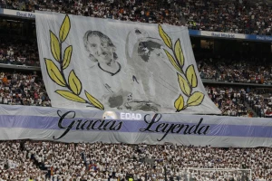 "Bernabeu" se poklonio Modriću i Anćelotiju, Real pobedom završio neuspešnu sezonu